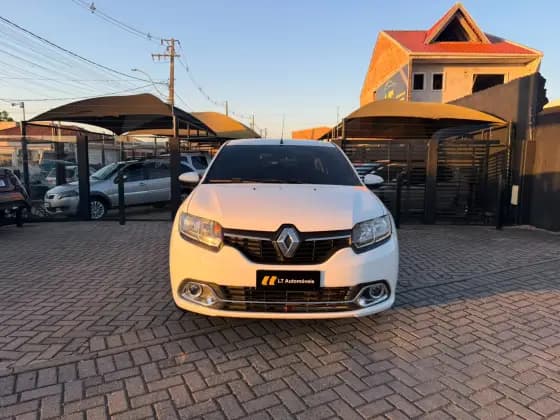 Carro 1.6 DYNAMIQUE 8V FLEX 4P AUTOMATIZADO