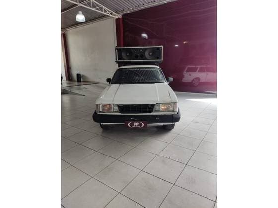 Carro 2.5 L 8V GASOLINA 2P MANUAL