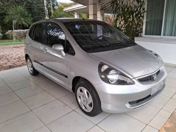 Carro 1.4 LX 8V GASOLINA 4P AUTOMÁTICO