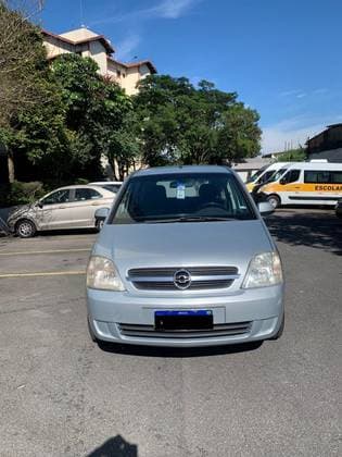 Carro 1.8 MPFI JOY 8V FLEX 4P MANUAL