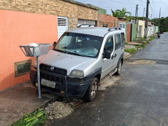 Carro 1.8 MPI 8V GASOLINA 4P MANUAL