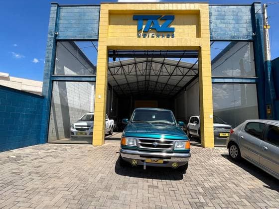 Carro 4.0 STX 4X2 CE V6 12V GASOLINA 2P MANUAL