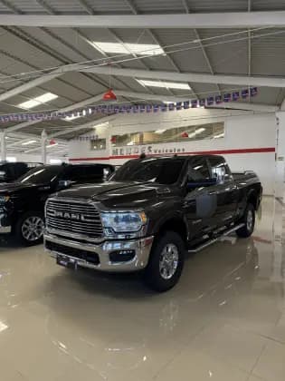 Carro 6.7 I6 TURBO DIESEL LARAMIE CD 4X4 AUTOMÁTICO