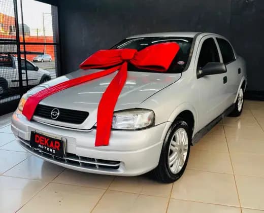 Carro 2.0 MPFI GLS SEDAN 8V GASOLINA 4P MANUAL