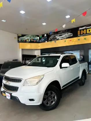 Carro 2.4 ADVANTAGE 4X2 CD 8V FLEX 4P MANUAL