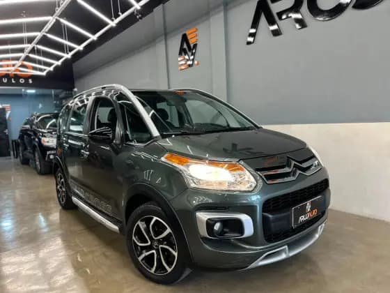 Carro 1.6 EXCLUSIVE 16V FLEX 4P MANUAL