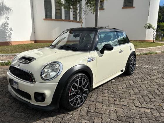 Carro 1.6 S 16V TURBO GASOLINA 2P AUTOMÁTICO