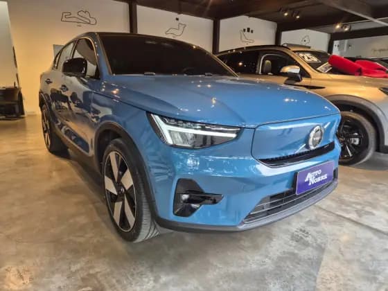Carro P8 RECHARGE TWIN ELECTRIC ULTIMATE AWD
