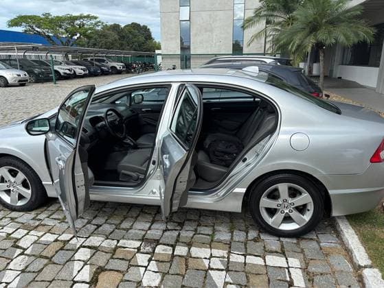 Carro 1.8 LXS 16V FLEX 4P AUTOMÁTICO