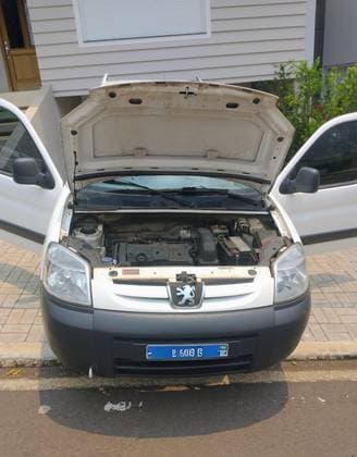 Carro 1.6 FURGÃO 800KG 16V FLEX 3P MANUAL