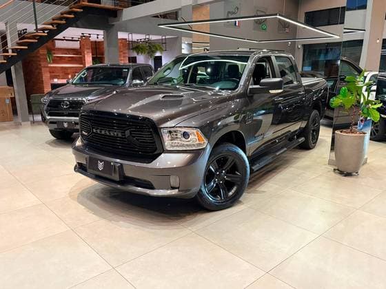 Carro 5.7 V8 GASOLINA LARAMIE NIGHT EDITION CD 4X4 AUTOMÁTICO