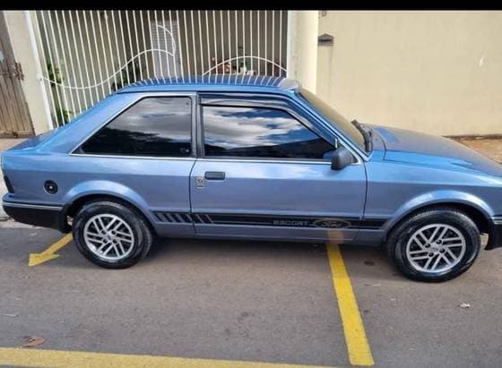 Carro 1.6 GL 8V ÁLCOOL 2P MANUAL