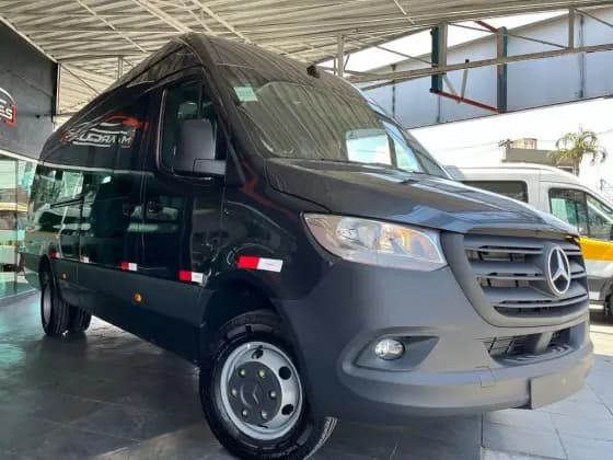 Carro 2.0 CDI DIESEL VAN 517 TA EXTRA LONGO 21L MANUAL