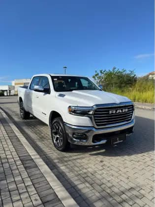 Carro 3.0 HURRICANE 6 BITURBO GASOLINA LARAMIE CD 4X4 AUTOMÁTICO