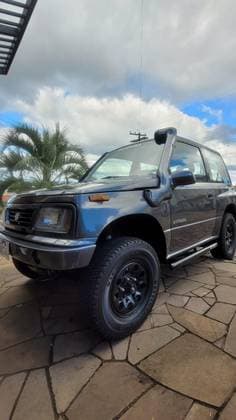 Carro 1.6 JLX METAL TOP 4X4 8V GASOLINA 2P MANUAL