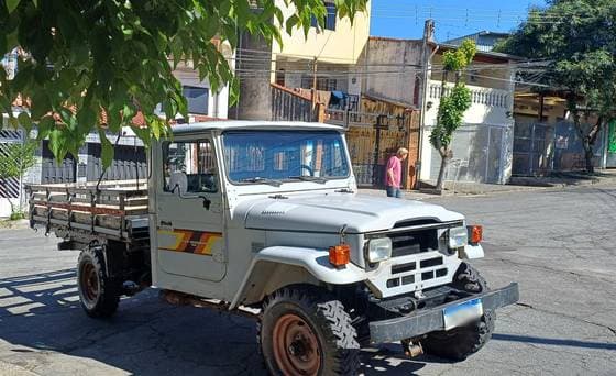 Carro 3.7 BJ55LP-BL 4X4 CS DIESEL 2P MANUAL