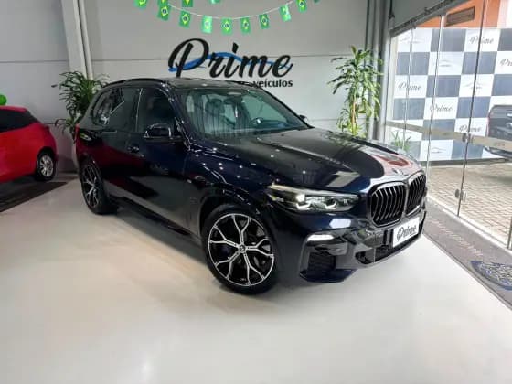 Carro 3.0 I6 TURBO HÍBRIDO XDRIVE45E M SPORT AUTOMÁTICO
