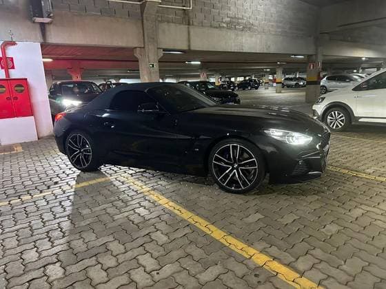 Carro 2.0 TWINPOWER GASOLINA SDRIVE30i M SPORT STEPTRONIC