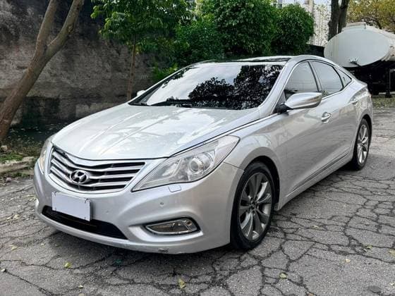Carro 3.0 MPFI GLS V6 24V GASOLINA 4P AUTOMÁTICO