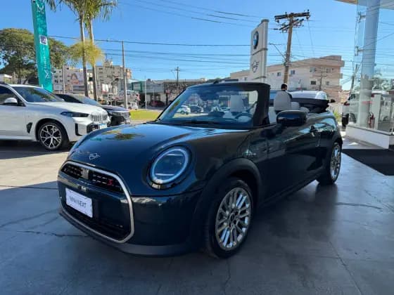 Carro 2.0 16V TWINPOWER GASOLINA S CABRIO STEPTRONIC