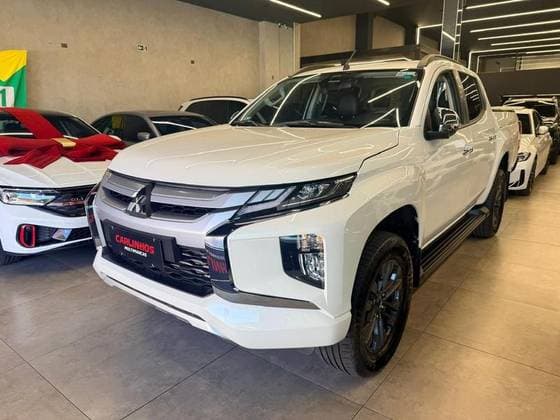 Carro 2.4 BITURBO DIESEL CD HPE 4X4 AUTOMÁTICO
