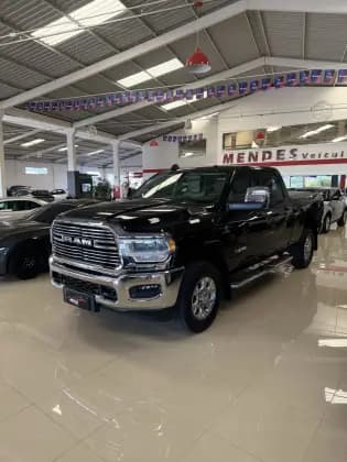 Carro 6.7 I6 TURBO DIESEL LARAMIE CD 4X4 AUTOMÁTICO