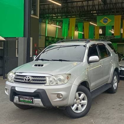 Carro 3.0 SRV 4X4 CD 7 LUGARES 16V TURBO INTERCOOLER DIESEL 4P AUTOMÁTICO