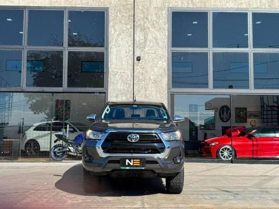 Carro 2.8 D-4D TURBO DIESEL CD SRV 4X4 AUTOMÁTICO
