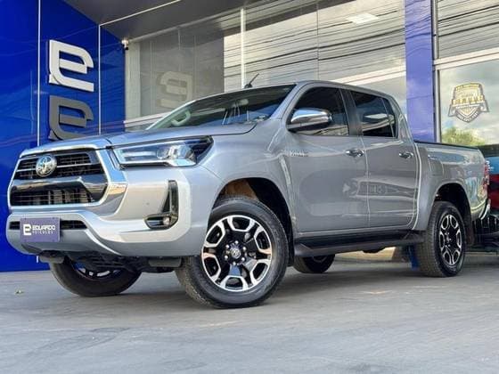 Carro 2.8 D-4D TURBO DIESEL CD SRX 4X4 AUTOMÁTICO