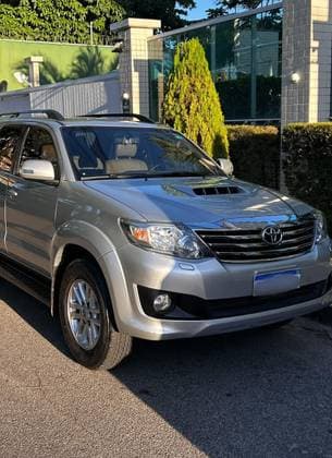 Carro 3.0 SRV 4X4 16V TURBO INTERCOOLER DIESEL 4P AUTOMÁTICO