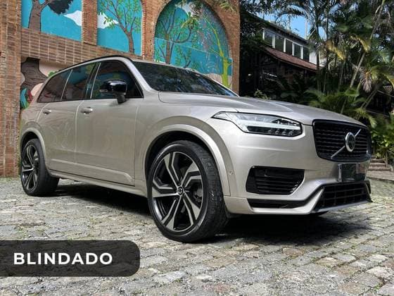 Carro 2.0 T8 RECHARGE ULTIMATE DARK AWD GEARTRONIC