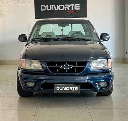 Carro 4.3 SFI DLX 4X4 CE V6 12V GASOLINA 2P MANUAL