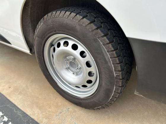 Carro 1.6 BLUEHDI DIESEL MINIBUS MANUAL