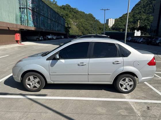 Carro 1.0 MPI CLASS 8V FLEX 4P MANUAL