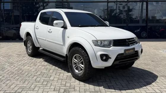 Carro 3.2 HPE 4X4 CD 16V TURBO INTERCOOLER DIESEL 4P AUTOMÁTICO