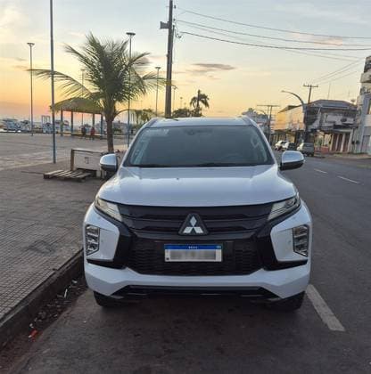 Carro 2.4 16V MIVEC TURBO DIESEL HPE-S AWD AUTOMÁTICO