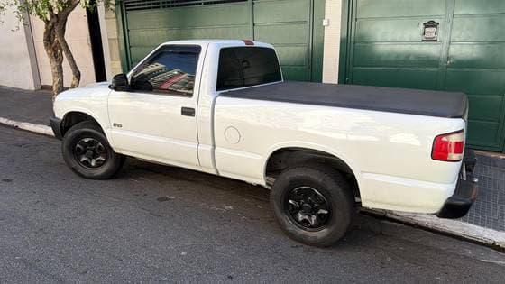Carro 2.2 MPFI STD 4X2 CS 8V GASOLINA 2P MANUAL
