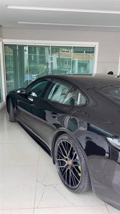 Carro 2.9 V6 E-HYBRID 4 PLATINUM EDITION PDK