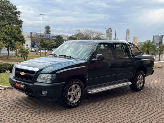 Carro 2.8 DLX 4X2 CD 12V TURBO INTERCOOLER DIESEL 4P MANUAL