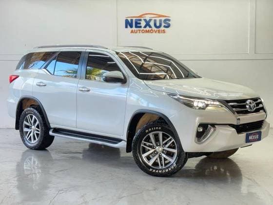 Carro 2.8 SRX 4X4 7 LUGARES 16V TURBO INTERCOOLER DIESEL 4P AUTOMÁTICO