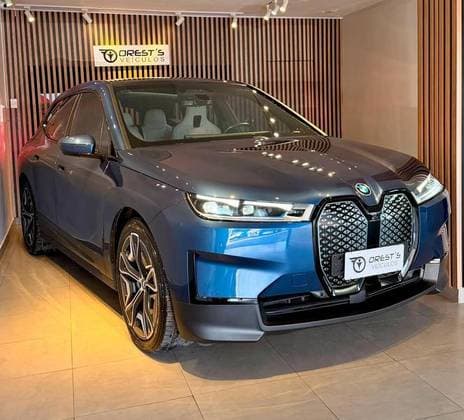Carro ELÉTRICO XDRIVE40