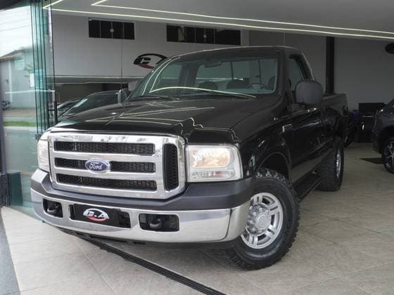 Carro 3.9 XLT 4X2 CS DIESEL 2P MANUAL