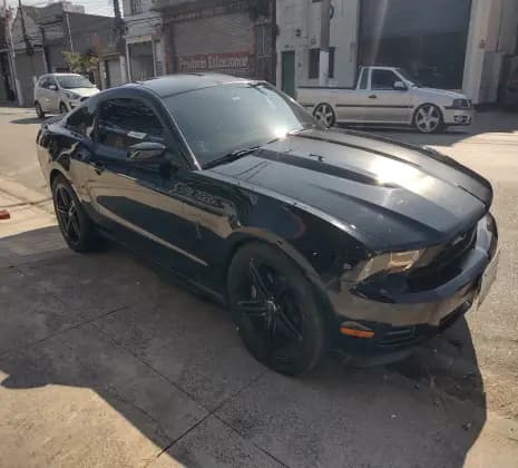 Carro 3.7 V6 GASOLINA MANUAL