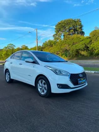Carro 1.6 PREMIUM 16V FLEX 4P AUTOMÁTICO