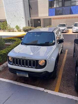 Carro 1.8 16V FLEX SPORT 4P AUTOMÁTICO