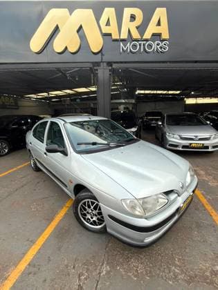 Carro 2.0 RT SEDAN 8V GASOLINA 4P MANUAL