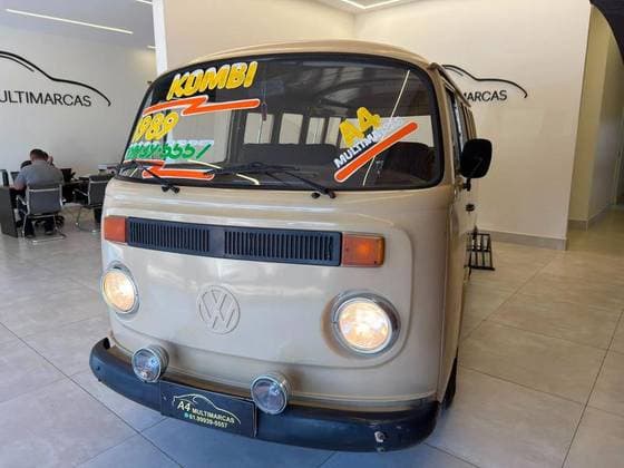 Carro 1.6 LUXO 8V GASOLINA 3P MANUAL