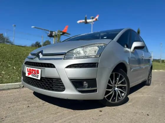 Carro 2.0 16V GASOLINA GLX 4P AUTOMÁTICO