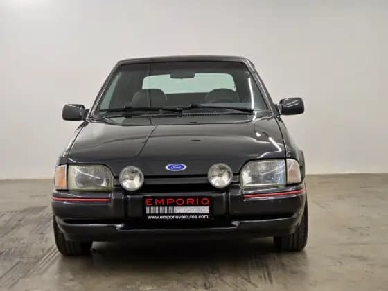 Carro 1.8 XR3 CONVERSÍVEL 8V GASOLINA 2P MANUAL