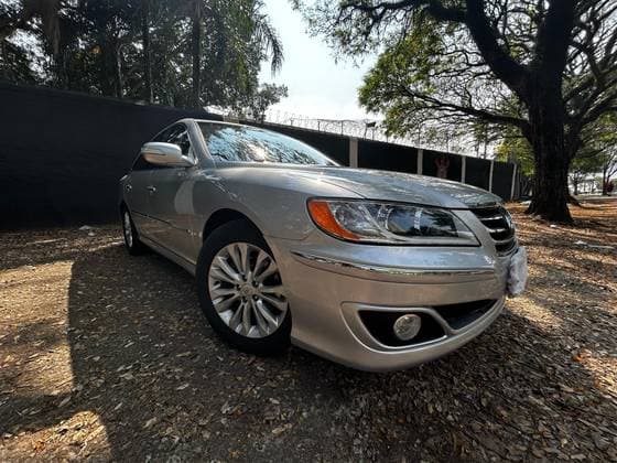 Carro 3.3 MPFI GLS SEDAN V6 24V GASOLINA 4P AUTOMÁTICO